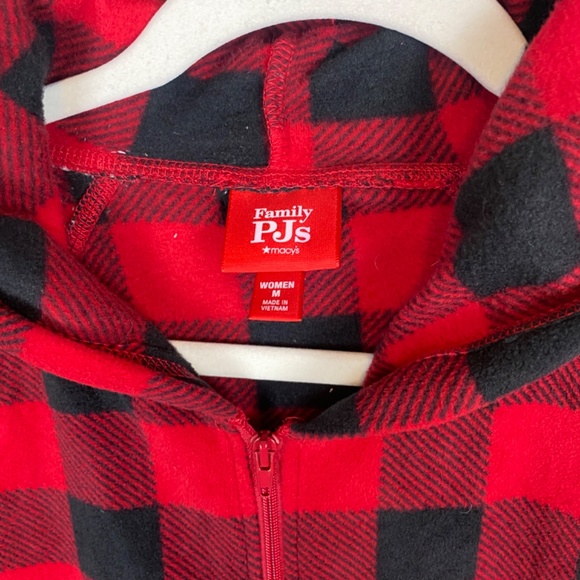 Macy's Red Fleece Plaid Printed One-Piece - Size Medium - Picture 5 of 6